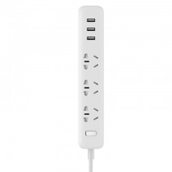 Xiaomi. Удлинитель Mi Smart Power Strip (3 розетки, 3 USB, белый) (QMCXB01ZN)